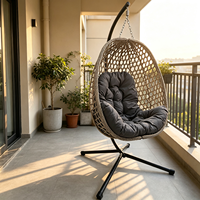 Fauteuil suspendu en osier avec structure en acier moderne pour extérieur, jardin et patio, avec support – Vente en gros