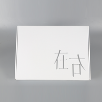 Boîte d'expédition de vêtements pliable à grande ouverture avec impression de papier fantaisie holographique avec logo personnalisé pour l'emballage