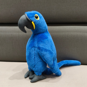 Peluche réaliste et colorée d'oiseau de la jungle : Ara, Cockatoo, Perroquet Sauvage – Jouet en peluche de simulation d'animal de la jungle, ultra-réaliste - Product Image 4