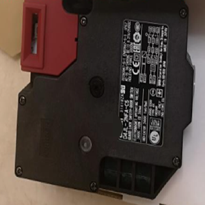 Plc NEW D4JL-2NFA-C5 สวิตช์ประตูนิรภัย - Product Image 1