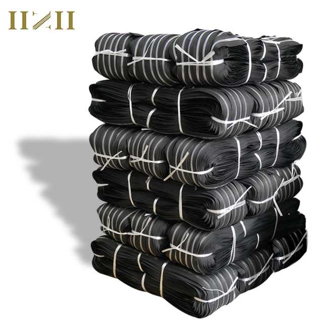 Factory Wholesale Multiple Colors Tape Resin Zipper for Tent 3# 5# Long Chain Silver Roll Zippers