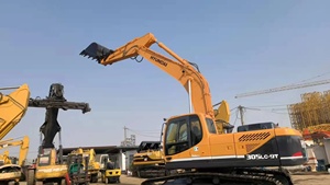 Excavatrices Hyundai 305LC-9T d'occasion de haute qualité – Excavatrice sur chenilles Hyundai 305LC-9T de 30 tonnes avec pelle et brise-roche - Product Image 4