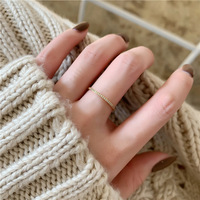 ODM Großhandel Minimalistischer CZ 18K Vergoldeter Messing Zirkon 1mm Dünner Eternity Kubischer Ring für Frauen