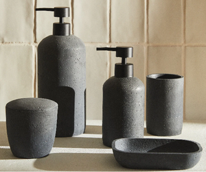 Decorações de Banheiro de Luxo Ecológicas em Estilo Nórdico, Conjunto de Acessórios de Hardware em Resina com Três Peças para Suporte de Escova de Dente - Product Image 3