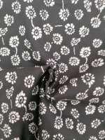 Nouvel Arrivage Tissu Imprimé Numérique 100% Coton 135GSM Bleu Blanc Motifs Floraux Peints à la Main Textile Tissé pour Robe Femme