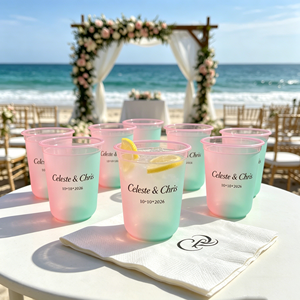 Gobelets en plastique personnalisés givrés incassables et étanches de 10 oz et 12 oz – Style moderne pour faveurs de mariage romantiques - Product Image 1