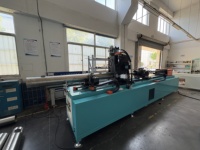 Machine de découpe et de flangage entièrement automatique pour colliers de tuyaux en acier inoxydable de 8 pouces, avec moteur, pour le refroidissement liquide des serveurs IA de centres de données
