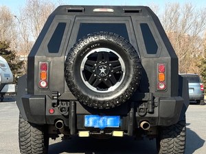 SUV tout-terrain de luxe de style <span class=keywords><strong>militaire</strong></span> G.Patton GX d'<span class=keywords><strong>occasion</strong></span> 2015-2020, moteur V10 6.8L, 4x4, véhicule tout-terrain VIP haut de gamme - Product Image 4
