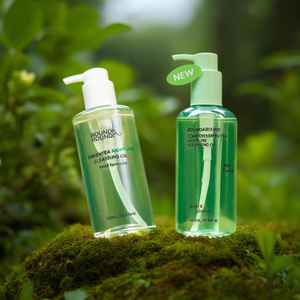 Huile nettoyante hydratante au thé vert Roundaround Comfort 300 ml, formule douce, tous types de peau - Product Image 3
