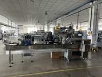 Máquina de Envasado Horizontal Multifuncional Tipo Almohada con Control Servo RHZRL430 para Pan, Galletas, Jabón y Cubiertos