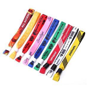 Biểu Tượng Tùy Chỉnh Thăng Hoa In Tổ Chức Sự Kiện Đảng Vải Vòng Đeo Tay Polyester Lễ Hội Vải Khuyến Mại Dây Đeo Cổ Tay Với Khóa - Product Image 1