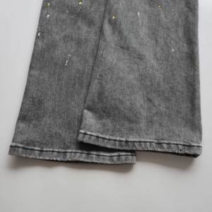 <span class=keywords><strong>Jeans</strong></span> sfilacciato orlo Flare vernice grigia Splatter <span class=keywords><strong>Jeans</strong></span> in <span class=keywords><strong>grigio</strong></span> per gli uomini di marca <span class=keywords><strong>Jeans</strong></span> con vernice - Product Image 6