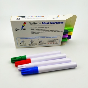 Marqueur de peinture blanc à base d'huile, pointe moyenne - Product Image 1