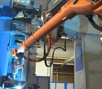 Robot industriel KUKA KR35 R1840-3HW à poignet creux, charge utile de 35 kg, bras robotique à 6 axes, soudage en arc continu, moteur de boîte de vitesses