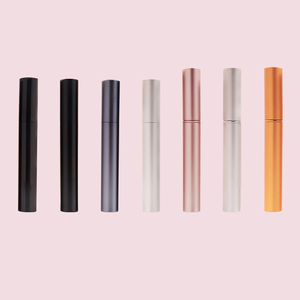 Tubos de brillo labial negro personalizados de 5 ml y tubos de delineador de ojos plateados mate con anillo de cuello dorado para delineadores líquidos - Product Image 4
