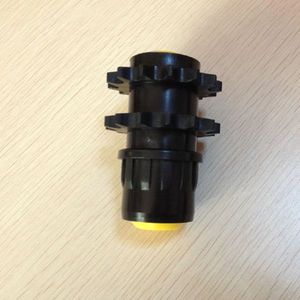 Cadena de plástico de rodillo transportador con tapa final de rodamiento de rodillos para rodillo de gravedad - Product Image 6