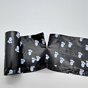 Bolsas para excrementos Huamaohengchun a prueba de fugas con diseño de huellas de pata. Portátiles, fáciles de guardar y de mantener. - Product Image 3