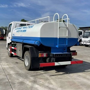 Camión Cisterna de Agua Isuzu de Japón, Camión Cisterna con Aspersor de Agua 4x2, 5 Toneladas, 5 Cbm, 5 M3, 5000 Litros, 1000 Galones - Product Image 5