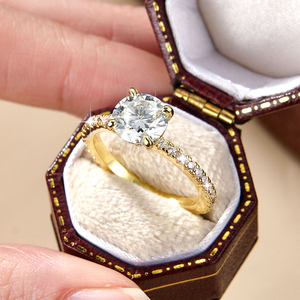 Bague de fiançailles classique en moissanite 8 mm 2,0 ct pour femme avec certification GRA - Product Image 6