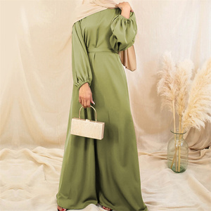 Conception super populaire Fourniture directe d'usine Eid Moyen-Orient Dubaï Robe de base de couleur unie Femmes musulmanes Robe modeste <span class=keywords><strong>Ayaba</strong></span> - Product Image 1