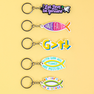 Bán buôn Nhà cung cấp một mảnh cao su Christian Tôn Giáo may mắn Logo quyến rũ Keychain vòng tùy chỉnh phim hoạt hình móc khóa với số lượng lớn cho túi - Product Image 3