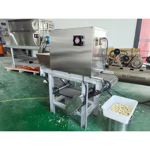 Small Scale Garlic Clove Skin Peeler Air Compressor Powered Chain Type Automatic Garlic Peeling Machine