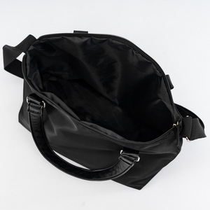 กระเป๋าถือสะพายไหล่ผู้หญิงแบบสั่งทำโลโก้โรงงาน ขายส่ง กระเป๋าถือผ้าโพลีเอสเตอร์ กระเป๋าสะพายข้างสำหรับผู้หญิง - Product Image 2