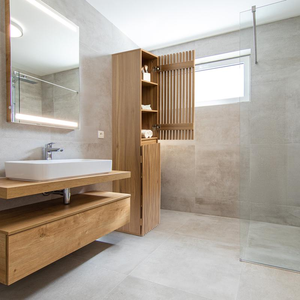 Gabinete <span class=keywords><strong>de</strong></span> <span class=keywords><strong>baño</strong></span> <span class=keywords><strong>de</strong></span> madera 202509, espacio <span class=keywords><strong>de</strong></span> almacenamiento <span class=keywords><strong>de</strong></span> muebles con listones, perfecto <span class=keywords><strong>para</strong></span> almacenar <span class=keywords><strong>toallas</strong></span> y artículos <span class=keywords><strong>de</strong></span> tocador - Product Image 2