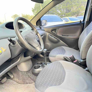 Toyota Vitz 2011 1.3L Manuelle Deluxe LHD Essence Petite <span class=keywords><strong>Voiture</strong></span> 5 Places Berline Compacte Prix Abordable Bon État Voitures d'<span class=keywords><strong>Occasion</strong></span> - Product Image 5