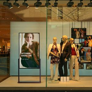 Siêu mỏng bezel độ sáng cao treo cửa hàng cửa sổ LCD hiển thị màn hình quảng cáo hai mặt kỹ thuật số biển <span class=keywords><strong>media</strong></span> <span class=keywords><strong>player</strong></span> - Product Image 4