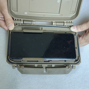 Capa Tática Universal para Celular com Suporte Integrado MOLLE e Janela de Visualização para Montagem no Peito - Product Image 4