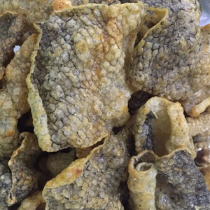 Peau de poisson frite séchée en gros |   Gélatine riche en protéines, ingrédient de qualité supérieure |   Exportateur vietnamien pour les aliments pour animaux de compagnie et les collations |   12 - Product Image 3