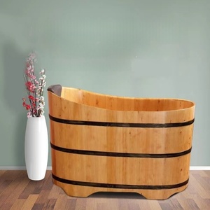 Moderna Vasca da Bagno a Botte Autoportante per Una Persona in Legno di Cedro con Doccia Idromassaggio per Interni Design con Scarico per Uso Alberghiero - Product Image 4