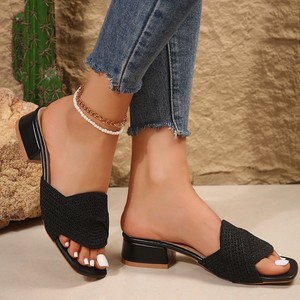 Sandalias de tacón medio con tiras cruzadas para mujer, talla grande, de verano, nuevas, de moda, tejidas, tipo chanclas. - Product Image 4