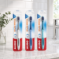 Brosse à dents en nylon à poils moyennement souples pour un nettoyage en profondeur, protège les dents dans tous les coins, brosse à dents pour adultes pour un usage domestique