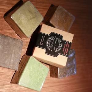 Tiempo BuBu Polygonum Multiflorum Champú Jabón Natural Negro Cabello Reparación Hidratante Suavizante Nutritivo Acondicionado Sólido - Product Image 1