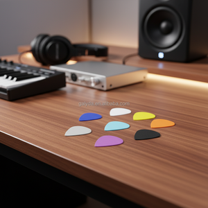 Púas de Guitarra de Plástico de 0.71mm para Guitarra Clásica, Guitarra Acústica, Ukelele y Guitarra Eléctrica - Acabado Mate Duradero - Product Image 5