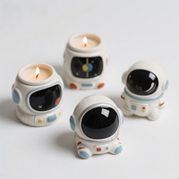 Pot Sukulen Resin Astronot Lucu, Pot Bunga Astronot Putih untuk Dekorasi Meja, Hadiah Luar Angkasa Unik untuk Anak-Anak, 4x4x5 Inci