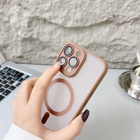 Meilleure coque magnétique mate givrée anti-rayures pour iPhone 16 Pro Max 16 Pro 16 Plus avec recharge sans fil