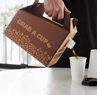 Logo personnalisé Distributeur portable de boissons à emporter Sac en papier à emporter pour jus de vin et café dans une boîte de transport en fût