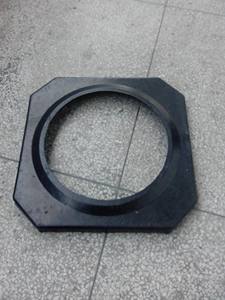 مخروط مرور عاكس بطول 750 مم مع شريط عاكس أبيض، مصنوع من مادة البولي إيثيلين، مخروط أمان للطرق مع قاعدة مطاطية - Product Image 2