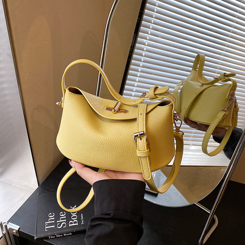 สีเหลือง