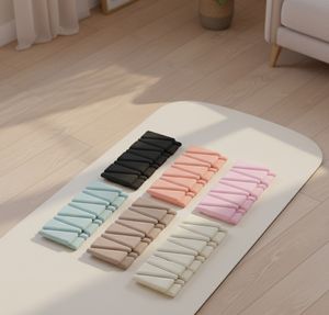 Accessori Pilates Personalizzabili: Pesi da 1LB, 2LB, 4LB per Polsi e Caviglie, Braccialetti in Silicone Regolabili - Product Image 3