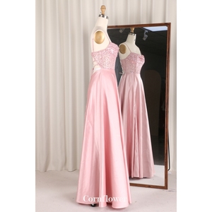 Abito da sera Aline in raso lucido rosa spalline sottili regolabili moderno lungo abito da sposa madre formale con spacco sinistro - Product Image 3
