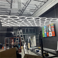 Lumière LED hexagonale moderne pour salle de sport, lumière de travail en nid d'abeille pour plafond, durable et élégante