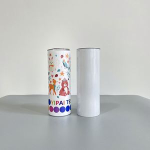 Nuevo Vaso Delgado de 20 oz con Forma Recta en L, Borde Plano, Sublimable, Base de Goma y Tapa - Product Image 2