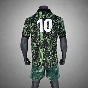 Maillot de football personnalisable à col polo en V, séchage rapide, anti-humidité pour une performance optimale le jour du match - Product Image 2