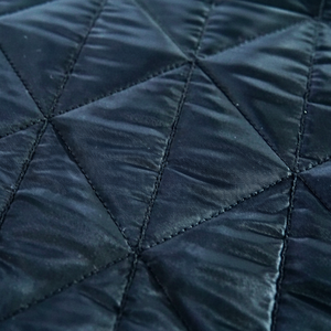 Tissu matelassé de haute qualité Couleurs personnalisées pour manteaux vestes Utilisation d'hôtel-Tissus matelassés élégants et durables du fabricant du Vietnam - Product Image 1