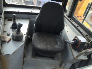 El mejor precio para la excavadora sobre orugas grande Caterpillar D8R usada en buenas condiciones Motor Kubota con componentes de cojinete de motor central - Product Image 2