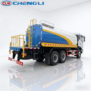 Camión Cisterna de Transporte de Agua de 20 CBM, Antióxido, de Grado Alimenticio, con Tanque de Acero Inoxidable 304 para Agua Potable - Product Image 4